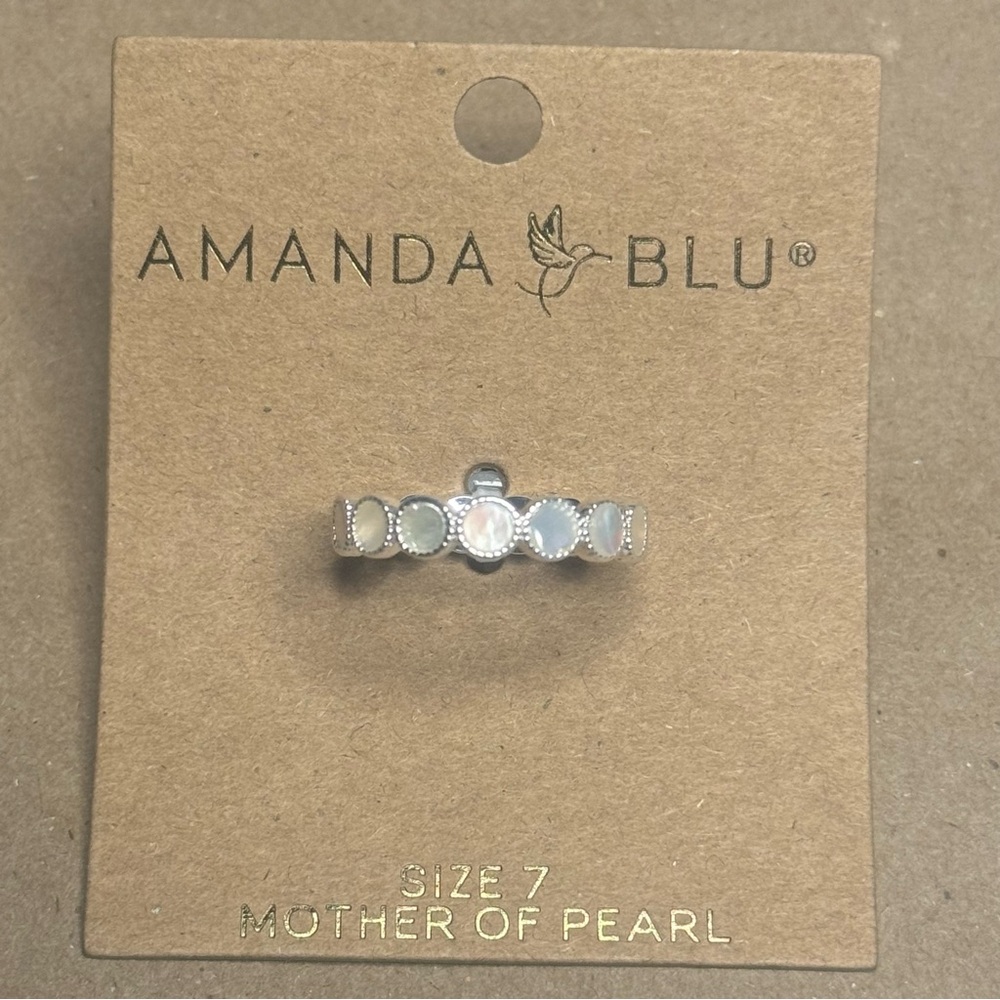 NWT Amanda Blu Mother of Pearl Eternity Circle Ring Size 7